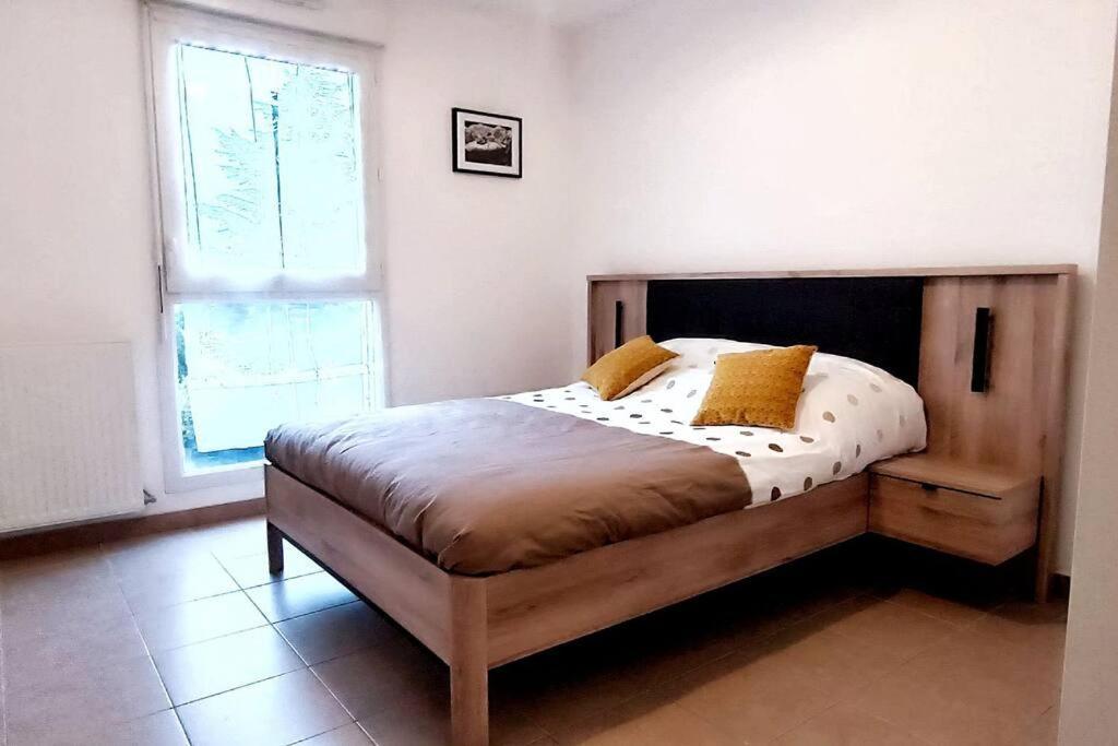 Pour 4 Personnes Entre Paris Et Disneyland. Pontault-Combault Extérieur photo